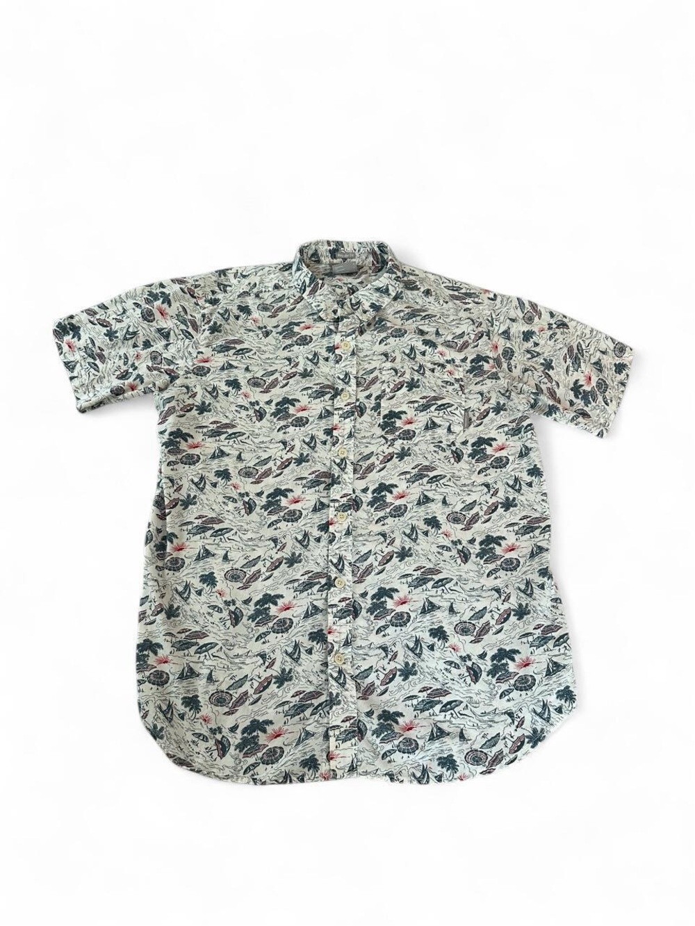 Men large Columbia Sportswear AOP  button up shirt